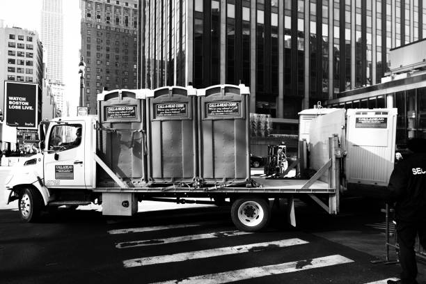 Best Portable toilet rental cost  in Charleston, WV